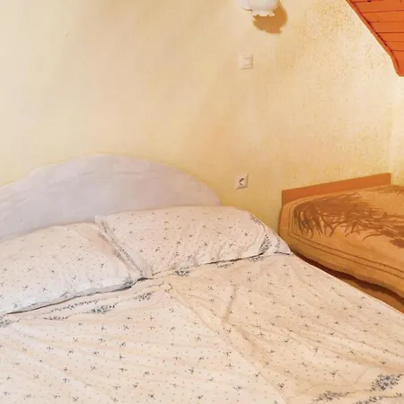 Three-bedroom In * Zamardi
