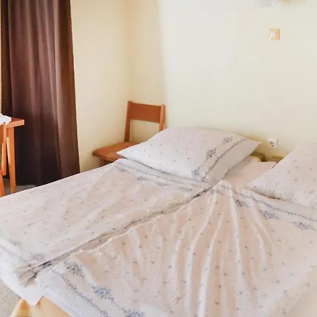 Three-bedroom In * Zamardi